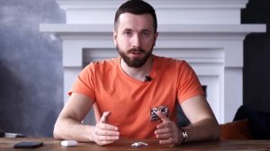 Как ответить на звонок на AirPods?