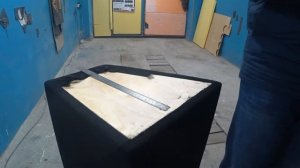 закрытый ящик сборка и обтяжка карпетом встык closed box Assembly and fitting carpeting butt
