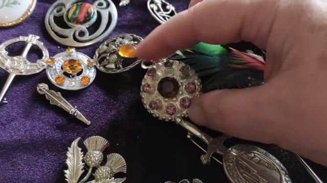 АНТИКВАРНЫЙ МАГАЗИН на МИНСКОЙ. Это надо видеть! Винтажные брошки. Серебро СССР. смотреть онлайн