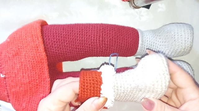 Вяжем большого Деда Мороза под ёлку вместе со мной (Верочка Татаринова)...Влог от 10.10.2022г