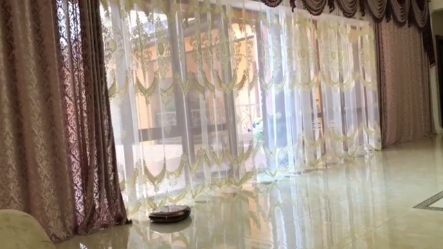 как убирает робот пылесос смотреть онлайн