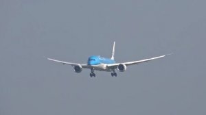 Красивое Видео Посадка больших пассажирских самолетов в Европе. Пассажирский самолет