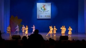Стилизованный танец "Обернусь я белой кошкой..."