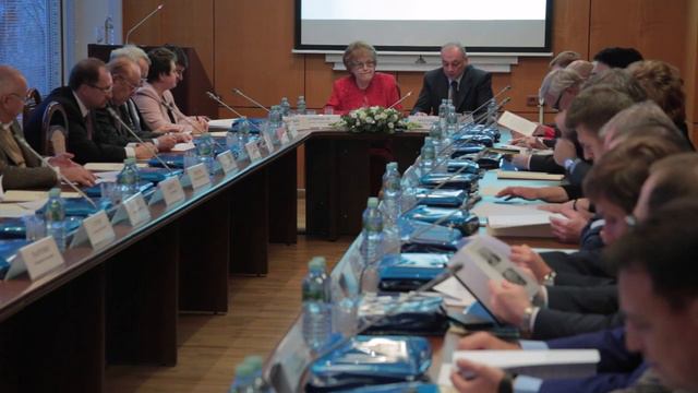 Первое заседание Попечительского Совета РАО смотреть онлайн