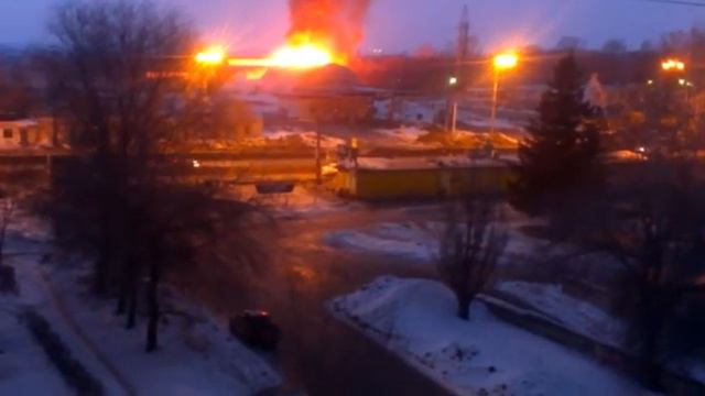 Горит Склад на московском в Тольятти 07.03.15 смотреть онлайн