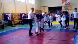 Ушу саньда дети.