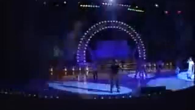 Fazo With MakS Traffic - Parvona (Live In "Bitiruvchi 2004" Show) смотреть онлайн