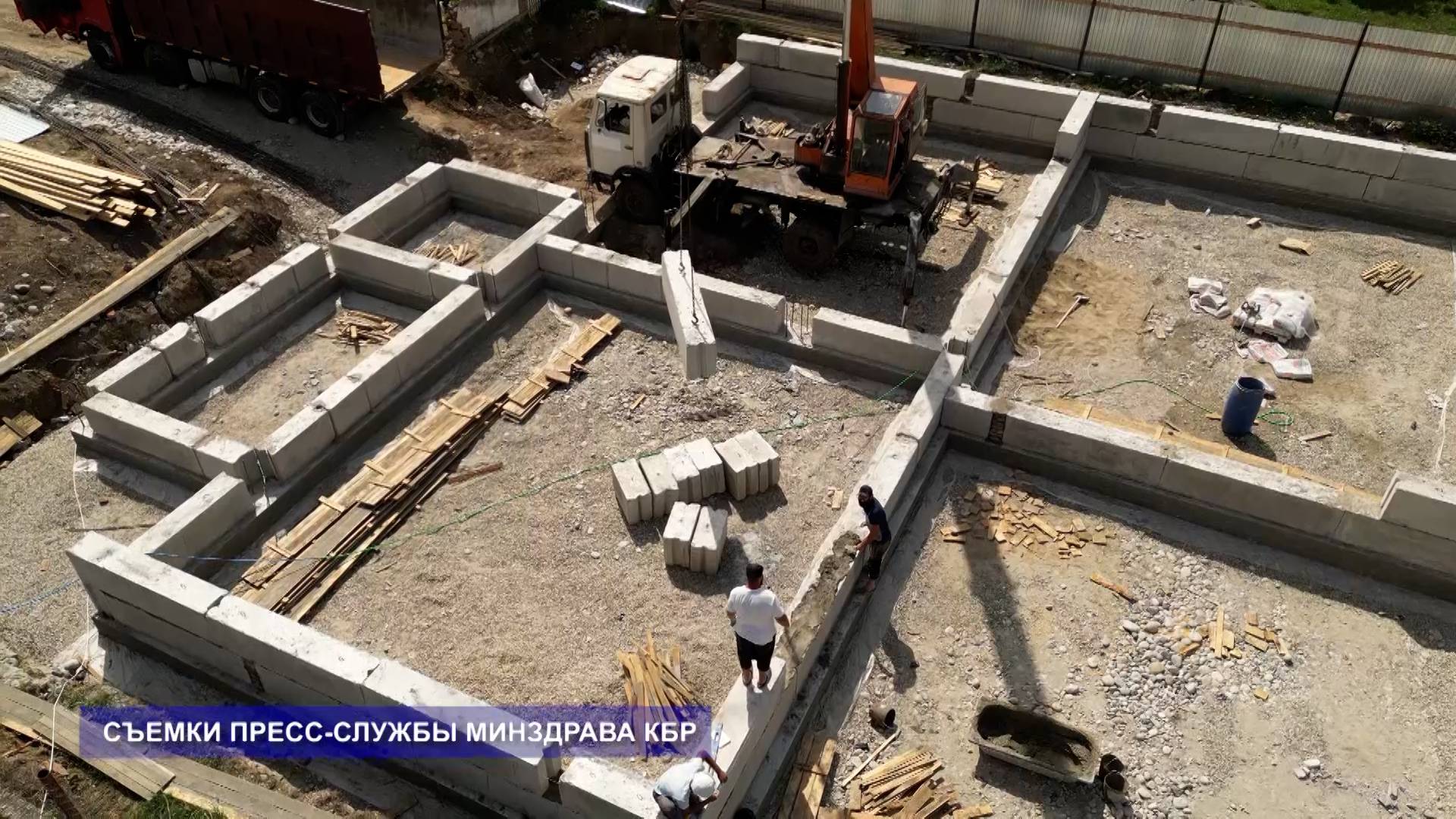 В Нижнем Череке строят новую амбулаторию