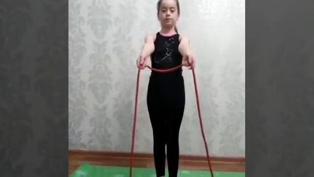 Выполняем элементы со скакалкой