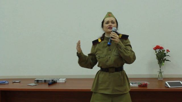 Инна Силенок "Голубая линия" слова Елена Маковецкой, музыка Инны Силенок