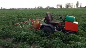 Опрыскиватель на минитрактор.