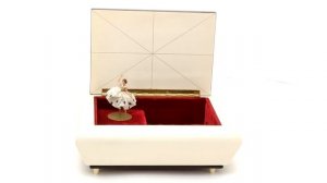 Старинная музыкальная шкатулка с балериной 1960-1970гг Ballerina Music Box Collection