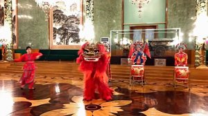 Традиционный танец Китайского Льва. Китайские артисты в Москве