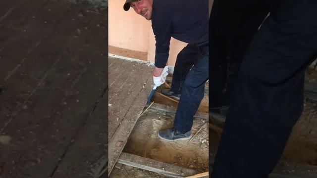 ГВОЗДОДЁР И ДЕМОНТАЖ ПОЛА,ЖЕСТЬ!! смотреть онлайн