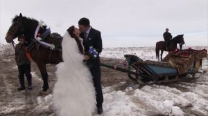 Зимняя свадьба в России на стильном видеоклипе
