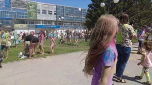 Фестиваль Красок Холи в Крвснообске.mp4