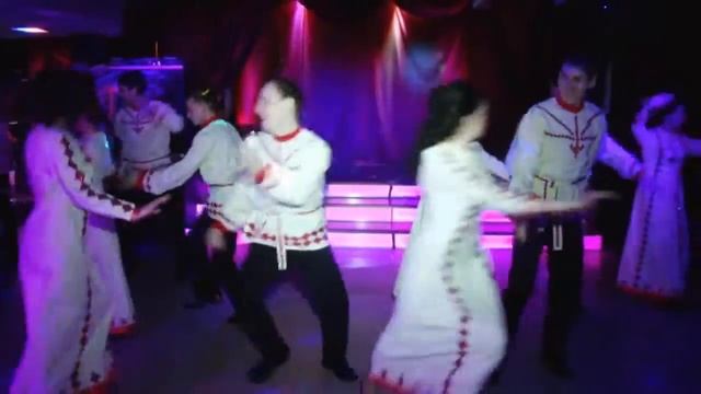 Обучение чувашскому танцу в танцшколе