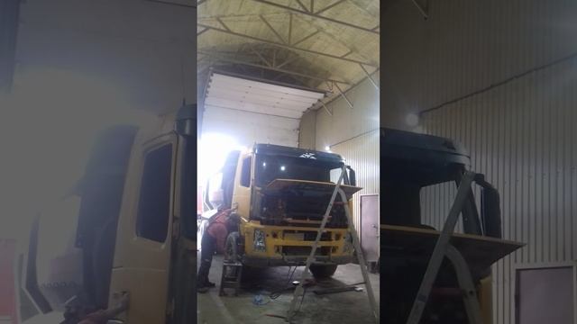 VOLVO FM Дверь замена правая. смотреть онлайн