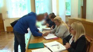 Государственная защита детей в неблагополучных семьях