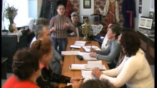 Наталья Комарова песня пролегала путь дорожка.mpg