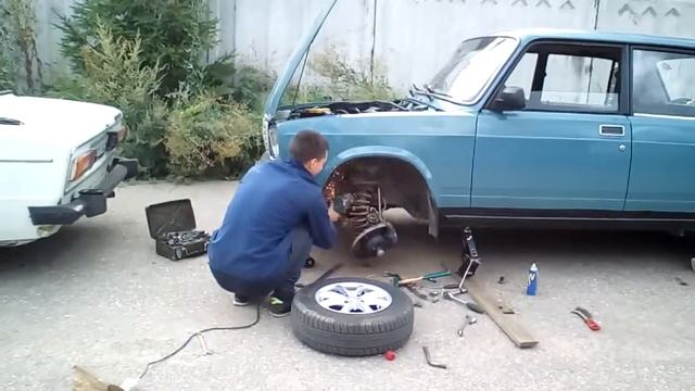 ЖигаДэйли пилка пружин , строй чини Жигули смотреть онлайн