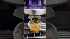 Урбанистический дизайн и какао-модуль кофемашины Eversys