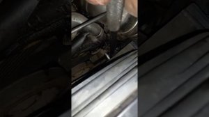 BMW X6 ремонт - снятие генератора - замена ремня