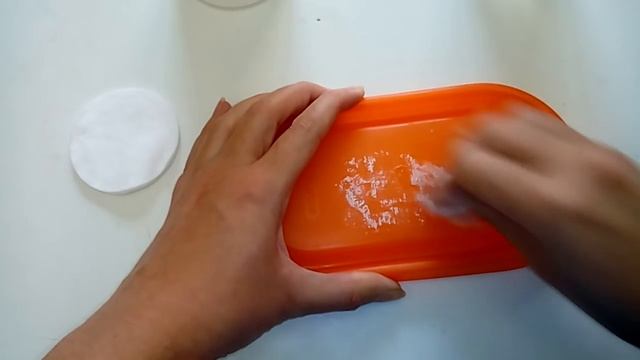 Truco para quitar restos de pegamento fácilmente de cualquier superficie смотреть онлайн