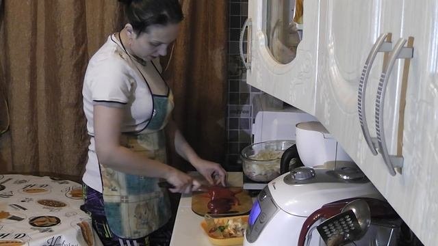 Покупки. Готовлю куриное филе! Пробуем язык! 5 ребенок!)