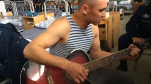 242 учебный центр ВДВ,песня на гитаре