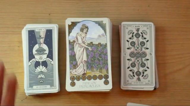 Tarot and Oracle deck pairings ?✨ Here's how I create a "buddy system" with my decks!! смотреть онлайн