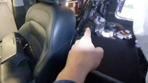 Неисправен штатный усилитель в Kia sportage 3.