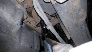 Land Rover Defender снять стартер, Land Rover Defender to remove a starter