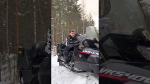 Обучение езде на снегоходе