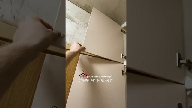 Обновить встроенный шкаф, ремонт и замена распашных дверей на новые. Дверки в индивидуальные размер