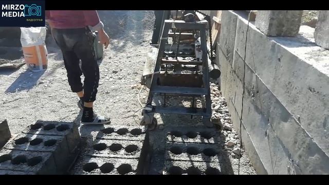 Уй шароитида шлакаблок, янги ихтро. Самодельный аппарат шлакаблок