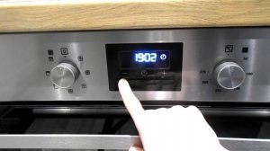 How to set the time on a Zanussi Oven