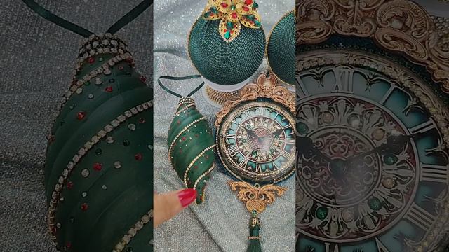 Набор ёлочных игрушек в изумрудном цвете!