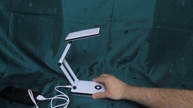 Светодиодная настольная лампа 13L018 смотреть онлайн