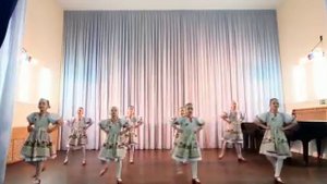 Народно-стилизованный танец "В роще калина", хореографический ансамбль "Хорошки".
