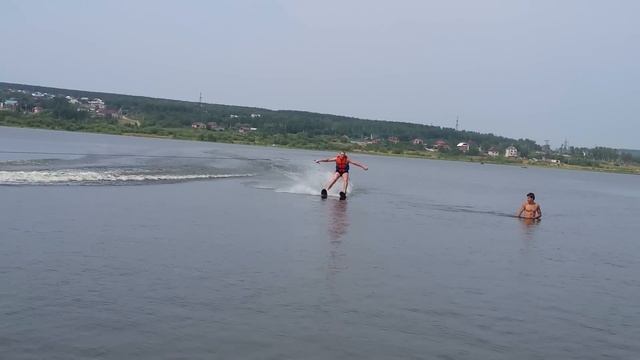 На водных лыжах смотреть онлайн