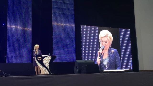 День Карьеры Mary Kay 2016, Минск. Выступление Нимера Лилии смотреть онлайн