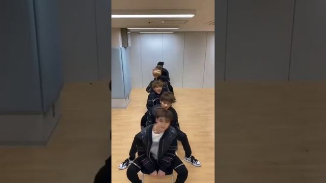 #врек#втоп#подпишись #straykids #skz #стрэй #стрейкидс #felix #феликс #джисон#банчан #хенджин #минх