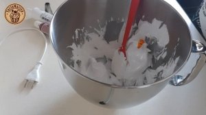 Радужное безе. Швейцарская меренга.