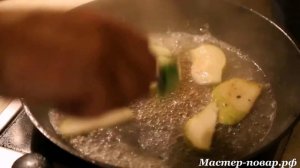 Утиная грудка с карамелизованными грушами