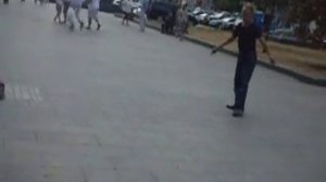 бомж на новом Арбате