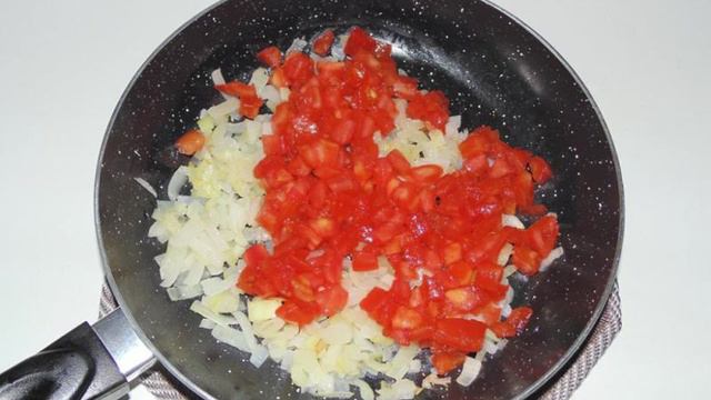 Домашний томатный соус с луком