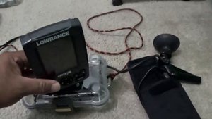 Lowrance Hook 3x DSI Review - How to remove a Lowrance Depth Finder from the mount!