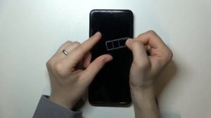 Как вставить сим карту в TCL 30SE / Как вставить карту памяти в TCL 30SE