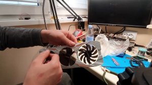 Ремонт: Gigabyte GTX 1080 Ti Gaming вентиляторов и замена термопрокладок.